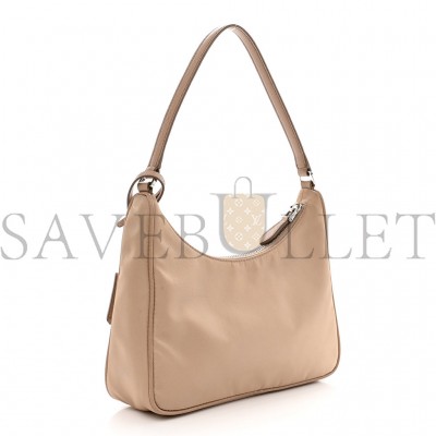 PRADA TESSUTO NYLON SAFFIANO MINI RE-EDITION 2005 BAG CAMMEO (22*17*6cm)