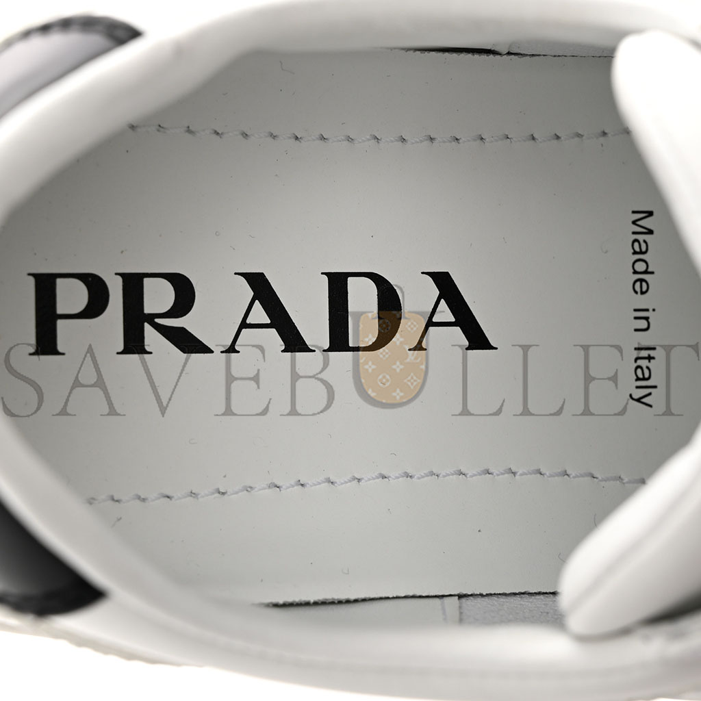 PRADA VITELLO ROIS METAL TRIANGLE LOGO WOMENS DOWNTOWN LOW TOP 30MM SNEAKERS 39.5 WHITE BLACK PRADA VITELLO ROIS METAL TRIANGLE LOGO WOMENS DOWNTOWN LOW TOP 30MM SNEAKERS 39.5 WHITE BLACK