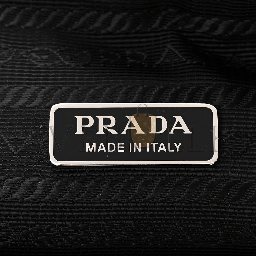 PRADA GRACE LUX TRIANGLE SHOULDER BAG BLACK (25*15*11cm) PRADA GRACE LUX TRIANGLE SHOULDER BAG BLACK (25*15*11cm)