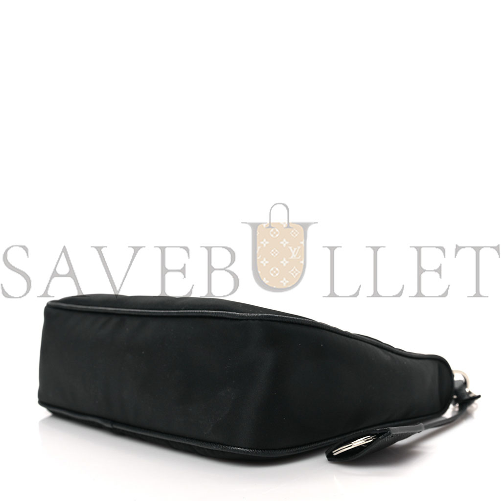 PRADA NYLON RE-EDITION 2005 SHOULDER BAG BLACK (22*11*6cm) PRADA NYLON RE-EDITION 2005 SHOULDER BAG BLACK (22*11*6cm)