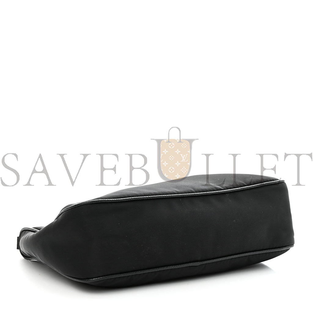 PRADA NYLON RE-EDITION 2005 SHOULDER BAG BLACK (18*18*6cm) PRADA NYLON RE-EDITION 2005 SHOULDER BAG BLACK (18*18*6cm)