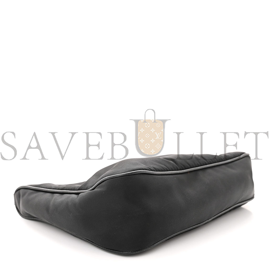 PRADA NYLON RE-EDITION 2005 SHOULDER BAG BLACK (22*18*6cm) PRADA NYLON RE-EDITION 2005 SHOULDER BAG BLACK (22*18*6cm)
