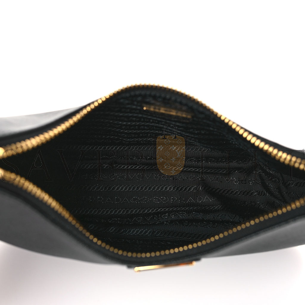 PRADA SAFFIANO LUX RE-EDITION 2005 SHOULDER BAG BLACK (22*17*6cm) PRADA SAFFIANO LUX RE-EDITION 2005 SHOULDER BAG BLACK (22*17*6cm)