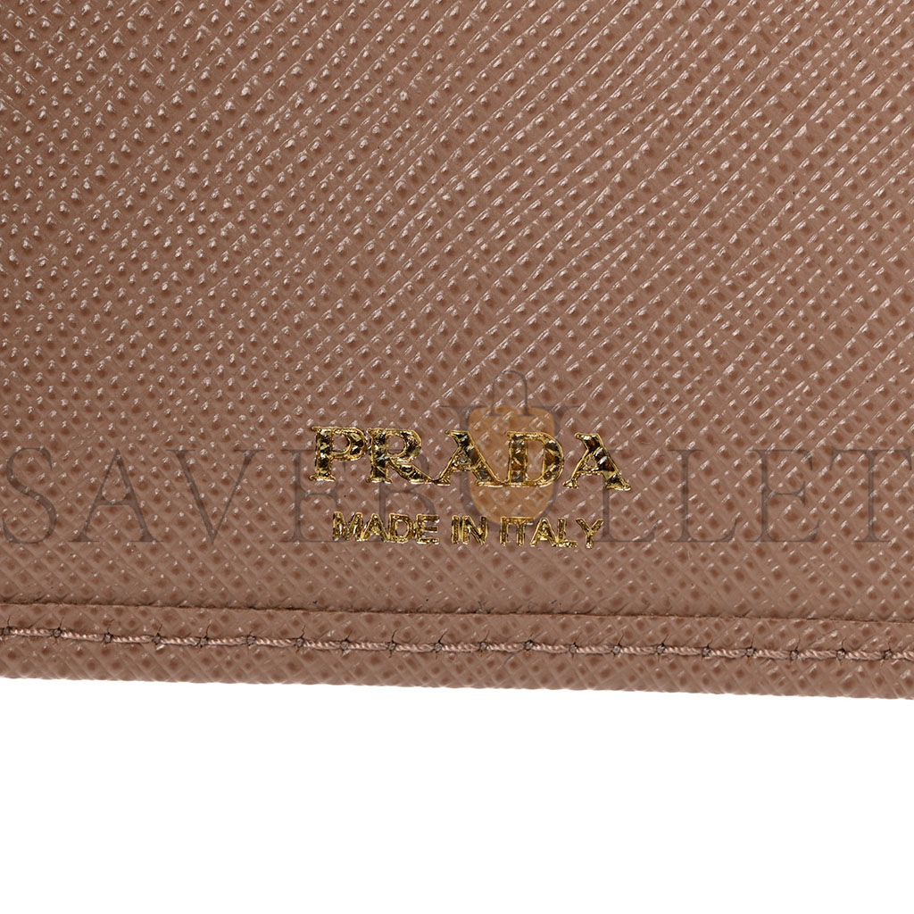 PRADA SAFFIANO TRIANGLE CONTINENTAL ZIP WALLET POWDER PINK (16*9*2cm) PRADA SAFFIANO TRIANGLE CONTINENTAL ZIP WALLET POWDER PINK (16*9*2cm)