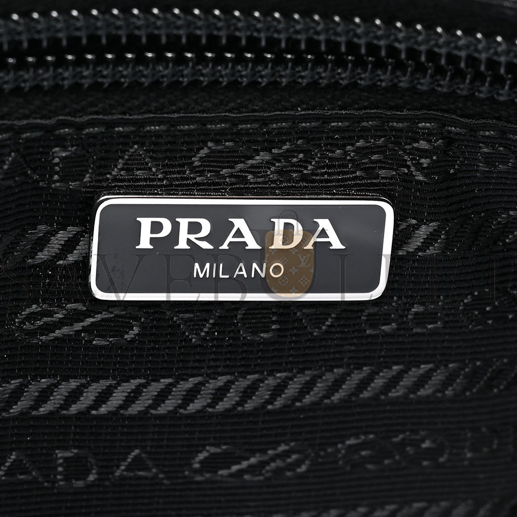 PRADA TESSUTO NYLON SAFFIANO WRISTLET BLACK (20*11*10cm) PRADA TESSUTO NYLON SAFFIANO WRISTLET BLACK (20*11*10cm)